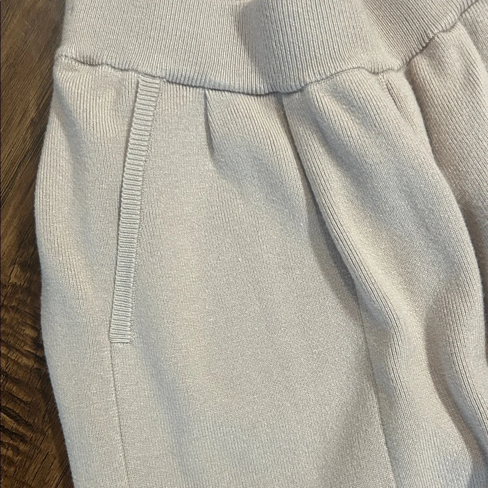 Elegant Cream Joggers for Women - Picture 2 of 3